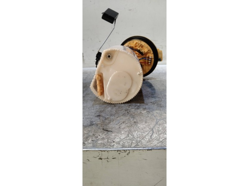 Recambio de bomba combustible para volkswagen golf vii lim. advance bluemotion referencia OEM IAM 28206718  