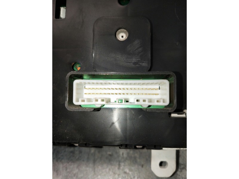 Recambio de cuadro instrumentos para nissan cabstar 09.06 referencia OEM IAM 0709060015B MB400 