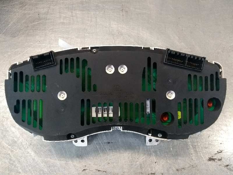 Recambio de cuadro instrumentos para hyundai i20 1.2 cat referencia OEM IAM 940061J160 CG83 