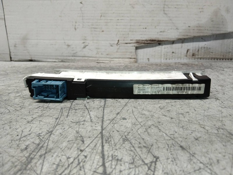 Recambio de pantalla multifuncion para citroen c4 picasso millenium referencia OEM IAM 9666852980  