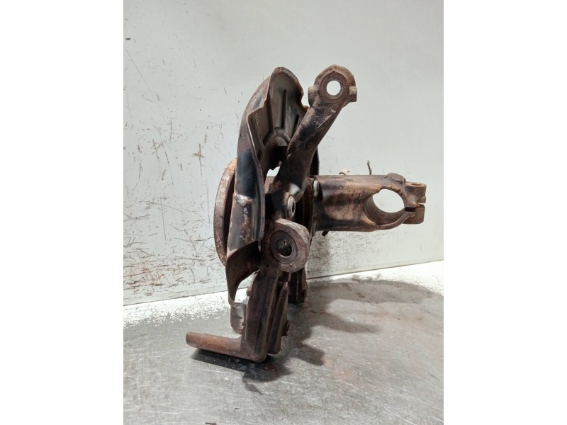 Recambio de mangueta delantera izquierda para volkswagen caddy ka/kb (2k) referencia OEM IAM 1K0615311F  