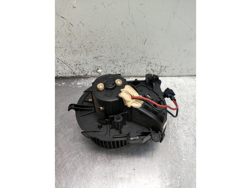 Recambio de motor calefaccion para fiat scudo combi (272) referencia OEM IAM 5F2028400 5E7428400 