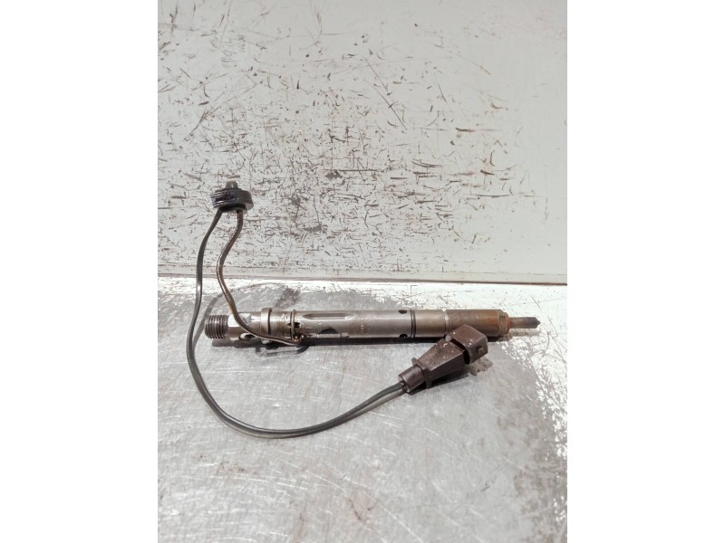 Recambio de inyector para audi a4 avant (8e) referencia OEM IAM 059130202E 0432133803 BOSCH