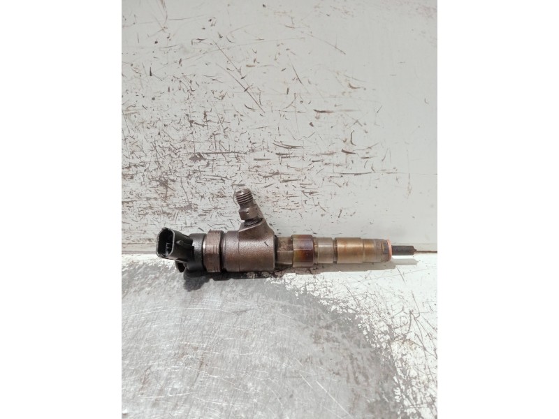 Recambio de inyector para peugeot 208 referencia OEM IAM 0445110339 870689 BOSCH