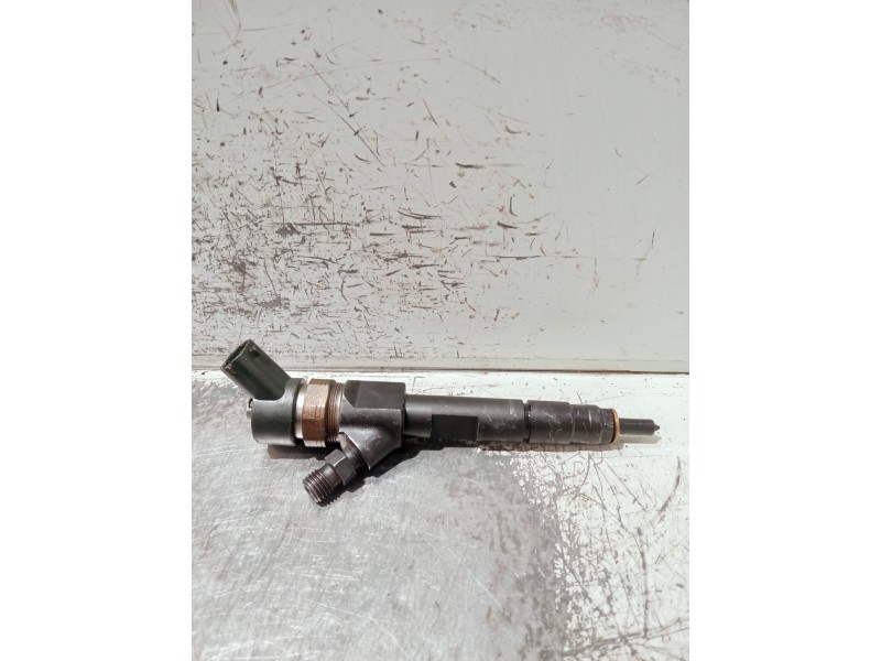 Recambio de inyector para suzuki grand vitara jb (jt) referencia OEM IAM 0445110239 606680 BOSCH