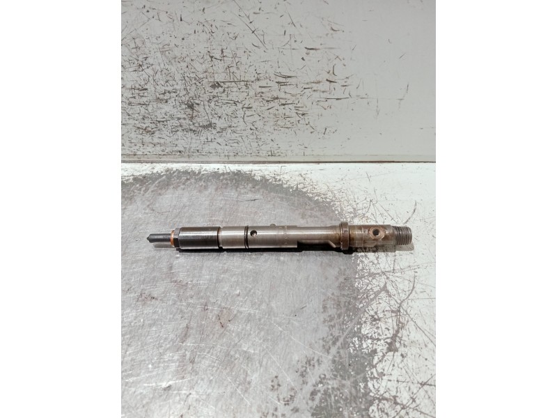Recambio de inyector para audi a4 avant (8e) referencia OEM IAM 059130201D 0432133805 BOSCH