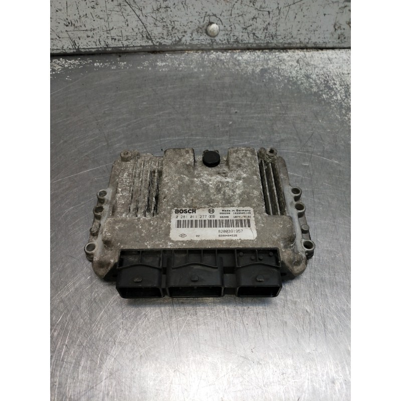 Recambio de centralita motor uce para renault master ii phase 2 caja cerrada referencia OEM IAM 0281011277 8200391957 1039S05128