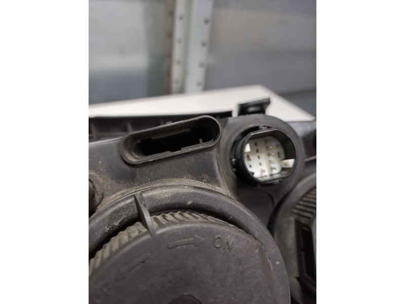 Recambio de faro izquierdo para alfa romeo 159 (140) 2.4 jtdm 20v ti referencia OEM IAM 0060682089  