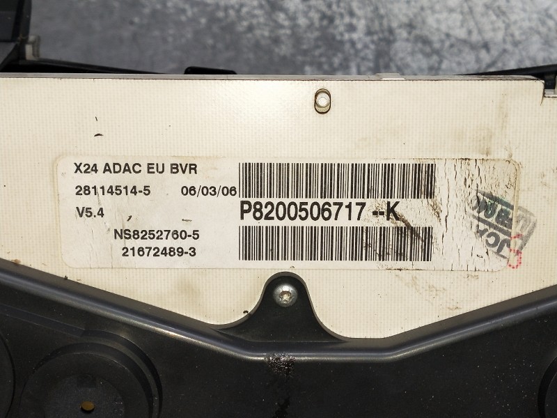 Recambio de cuadro instrumentos para renault master ii phase 2 caja cerrada referencia OEM IAM P8200506717 281145145 