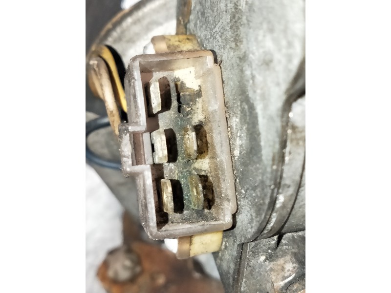 Recambio de motor limpia delantero para isuzu trooper referencia OEM IAM   