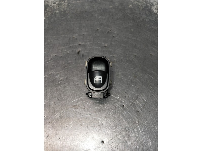 Recambio de mando elevalunas delantero derecho para mercedes clase c (w203) berlina referencia OEM IAM A2038200210  