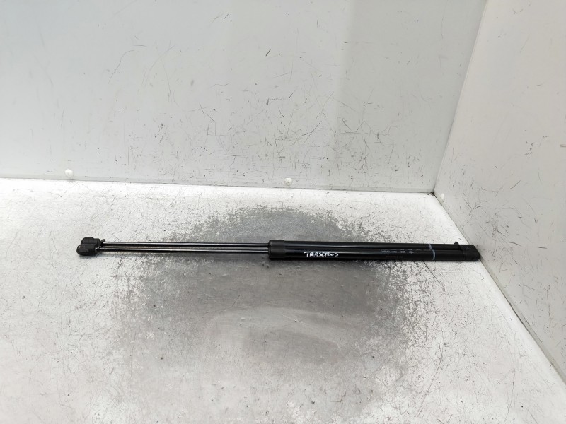 Recambio de amortiguadores maletero / porton para audi a3 sportback (8ya) s-line referencia OEM IAM 8Y4827552D  