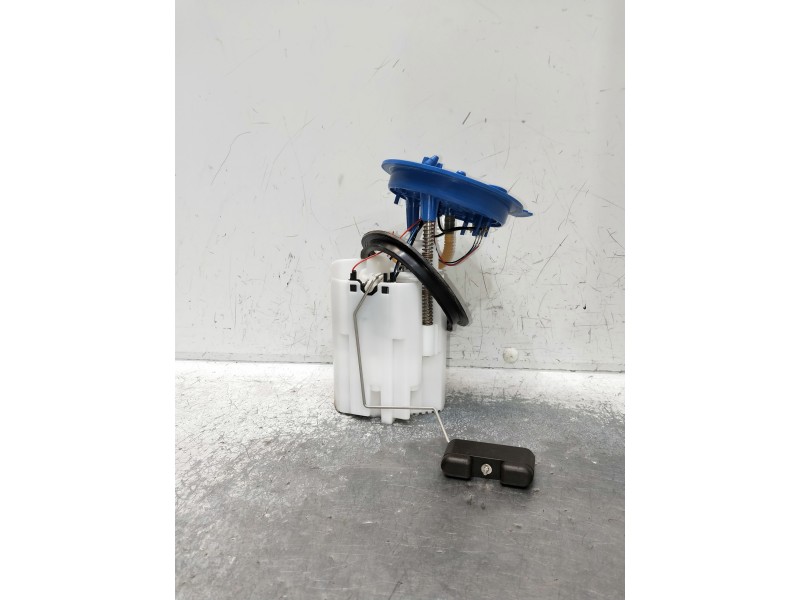 Recambio de bomba combustible para audi a3 sportback (8ya) s-line referencia OEM IAM 5WA919051A 5Q0444B BOSCH