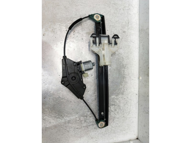 Recambio de elevalunas trasero izquierdo para audi a3 sportback (8ya) s-line referencia OEM IAM 8Y0839461 E04194100 5P