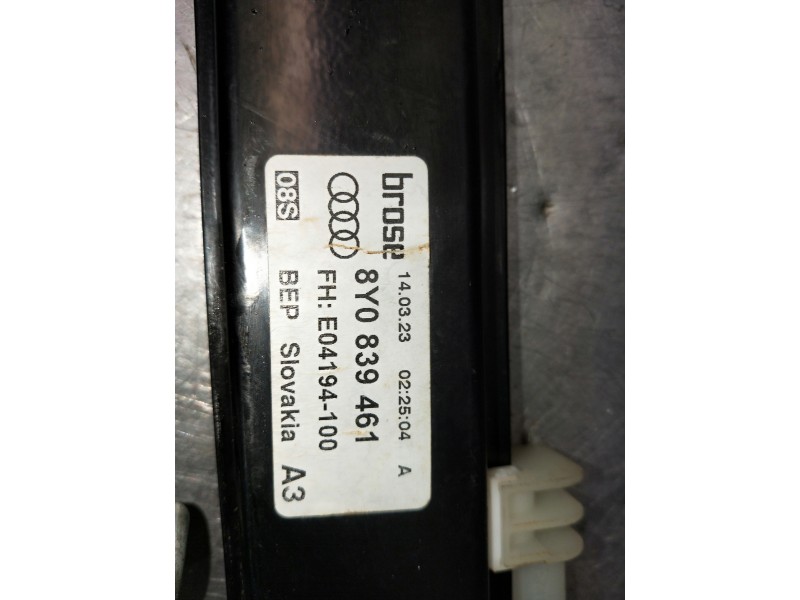 Recambio de elevalunas trasero izquierdo para audi a3 sportback (8ya) s-line referencia OEM IAM 8Y0839461 E04194100 5P