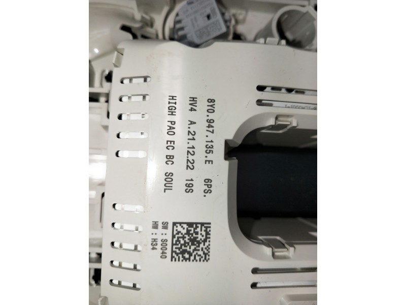 Recambio de luz interior para audi a3 sportback (8ya) s-line referencia OEM IAM 8Y0947735E  