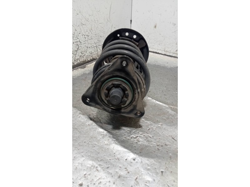 Recambio de amortiguador delantero derecho para renault kadjar experience referencia OEM IAM 543024FA7C  