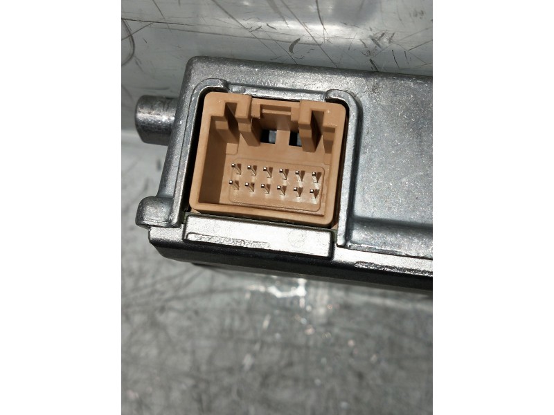 Recambio de modulo electronico para audi a3 sportback (8ya) s-line referencia OEM IAM 5WA950653D EA88089 CAMARA