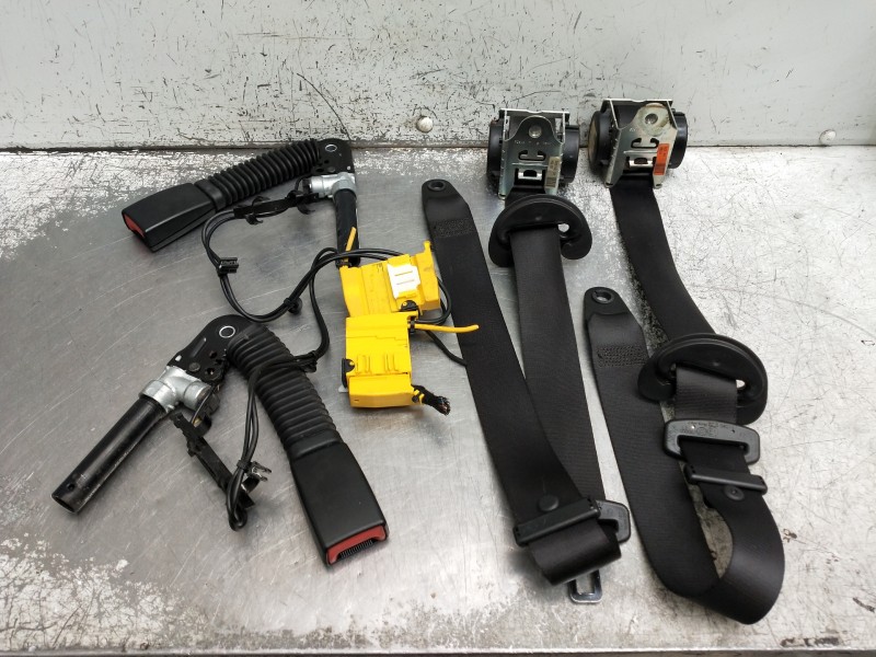 Recambio de juego cinturones delantero para mini mini (r56) referencia OEM IAM   3P