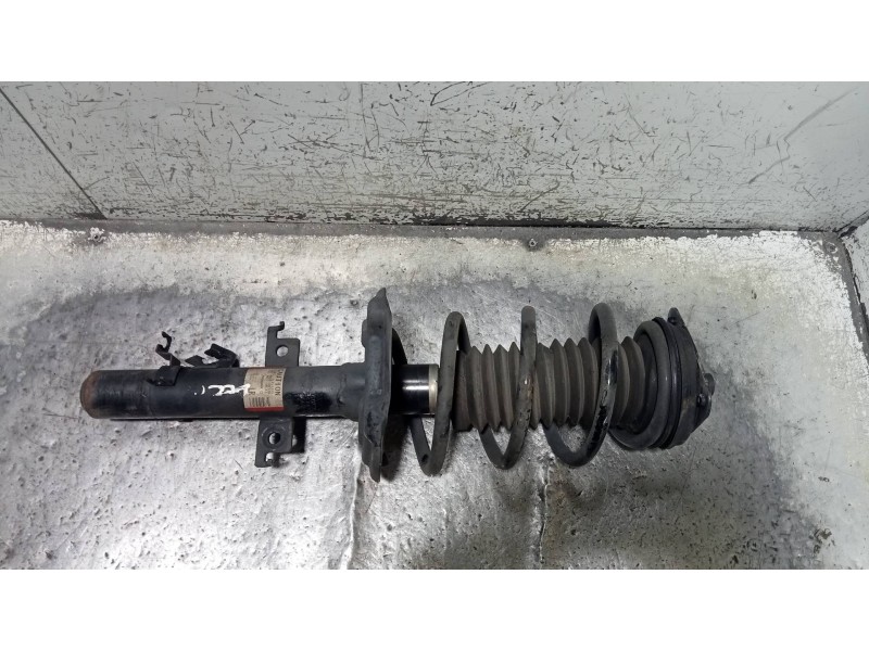 Recambio de amortiguador delantero izquierdo para renault kadjar experience referencia OEM IAM 543034FA7C  