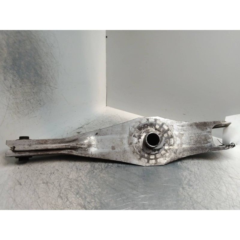 Recambio de brazo suspension inferior trasero izquierdo para opel insignia berlina 2.0 16v cdti referencia OEM IAM   