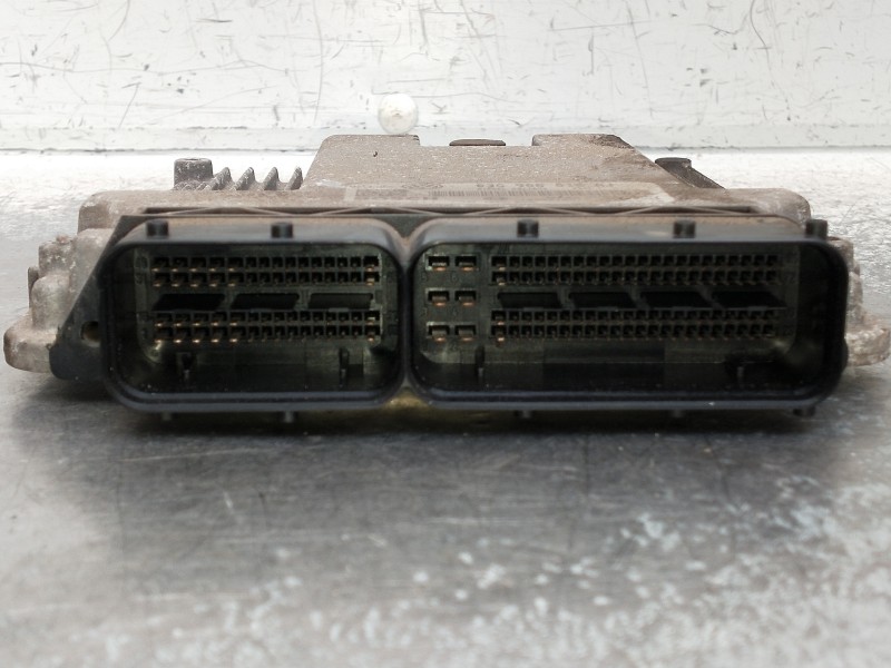 Recambio de centralita motor uce para seat leon (1p1) referencia OEM IAM 0281011730 03G906016AJ 