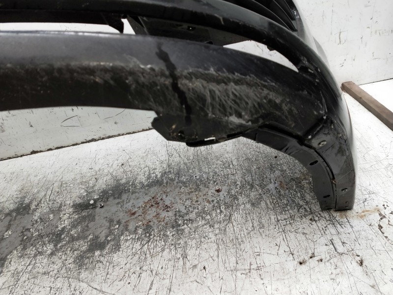 Recambio de paragolpes delantero para citroen c4 berlina referencia OEM IAM  VER FOTOS TIENE DESPERFECTOS