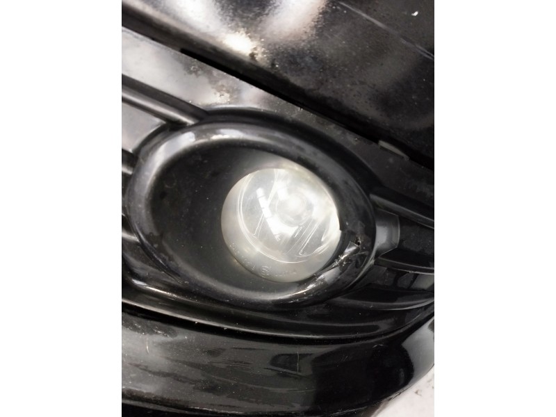 Recambio de paragolpes delantero para citroen c4 berlina referencia OEM IAM  VER FOTOS TIENE DESPERFECTOS