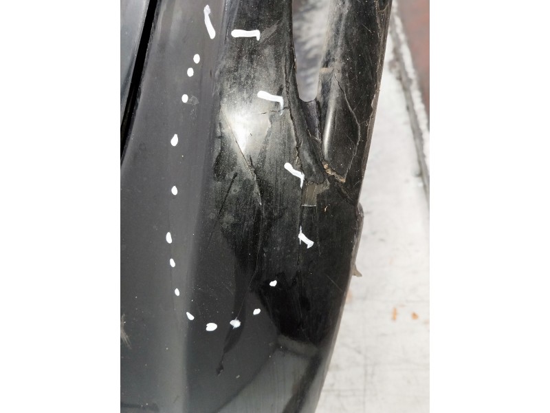 Recambio de paragolpes delantero para citroen c4 berlina referencia OEM IAM  VER FOTOS TIENE DESPERFECTOS