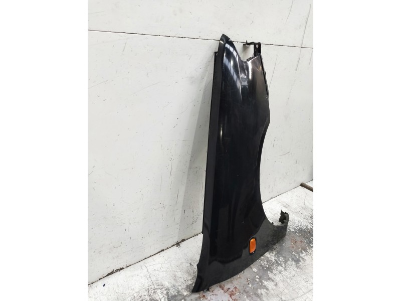 Recambio de aleta delantera derecha para nissan primera berlina (p11) referencia OEM IAM   