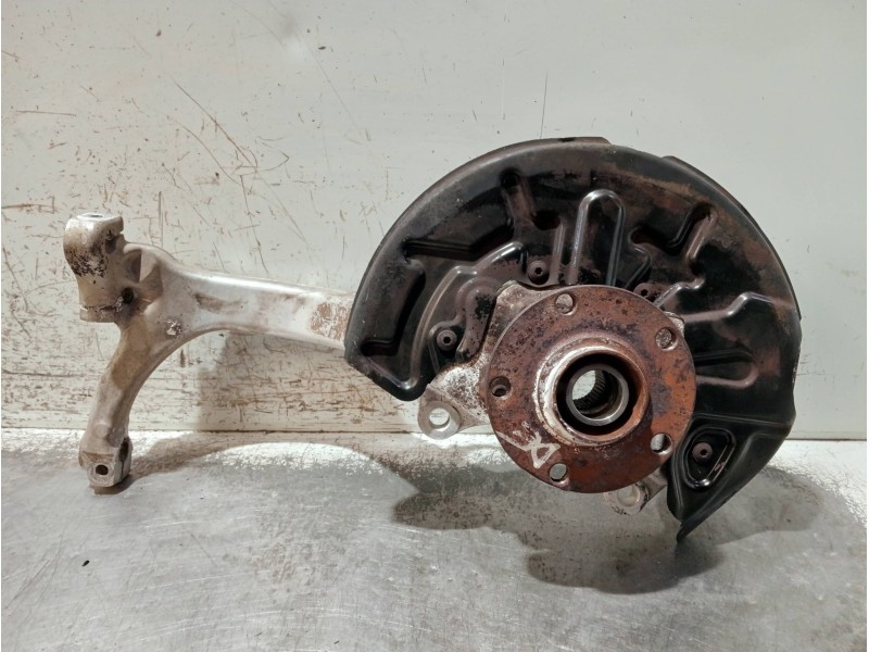 Recambio de mangueta delantera derecha para audi a4 avant (8e) referencia OEM IAM 8E0407242B  