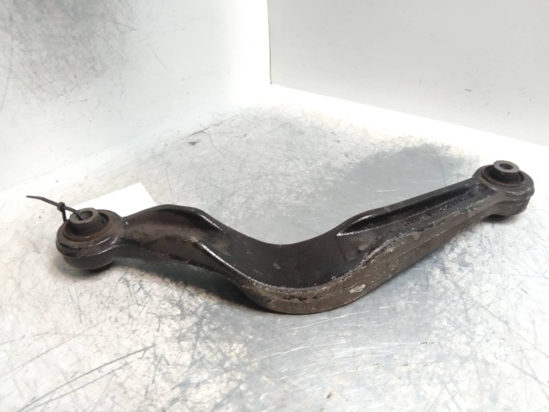 Recambio de brazo suspension superior trasero izquierdo para opel insignia berlina 2.0 16v cdti referencia OEM IAM   