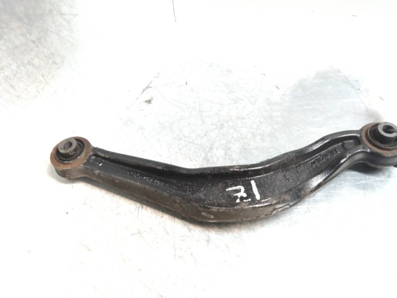 Recambio de brazo suspension superior trasero izquierdo para opel insignia berlina 2.0 16v cdti referencia OEM IAM   