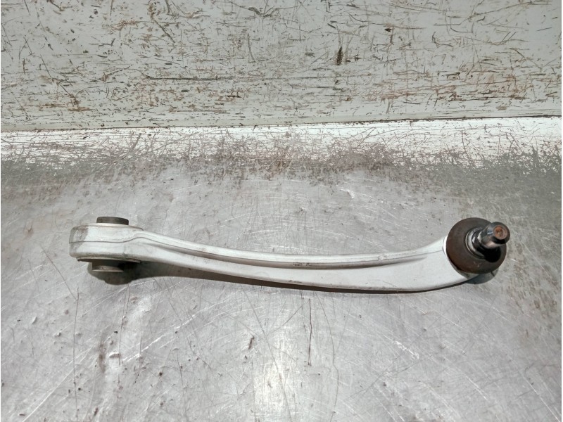 Recambio de brazo suspension superior delantero derecho para audi a4 avant (8e) referencia OEM IAM   