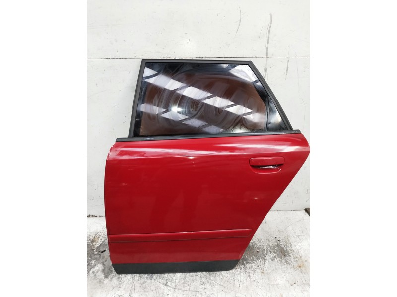 Recambio de puerta trasera izquierda para audi a4 avant (8e) referencia OEM IAM   5P
