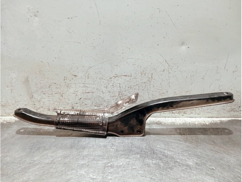 Recambio de puente trasero para smart roadster referencia OEM IAM   SOPORTE CENTRAL ENTRE CUNA Y PUENTE