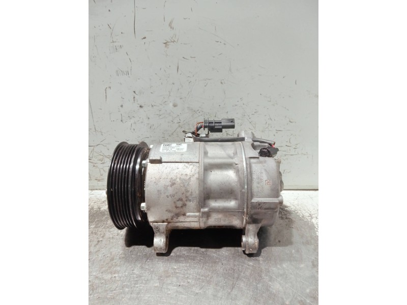 Recambio de compresor aire acondicionado para bmw x1/ix1 u11 x1 sdrive 18i referencia OEM IAM 64525A5C71001  