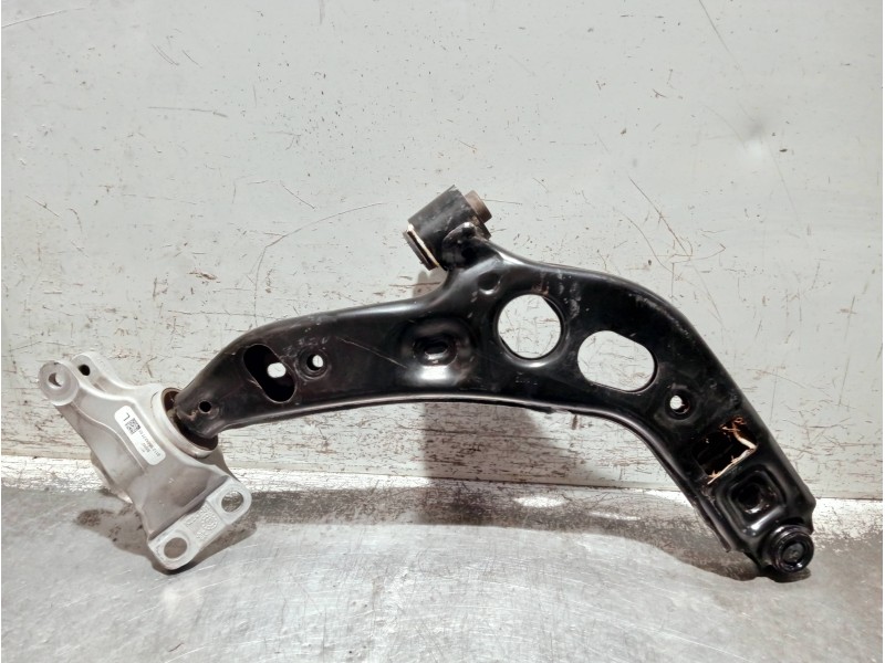 Recambio de brazo suspension inferior delantero izquierdo para bmw x1/ix1 u11 x1 sdrive 18i referencia OEM IAM 884654303  