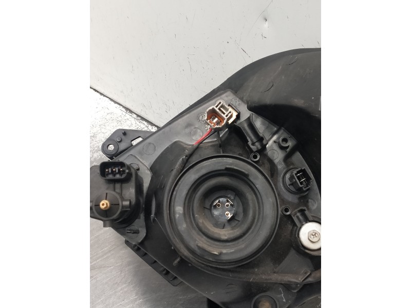 Recambio de faro derecho para suzuki swift berlina (mz) referencia OEM IAM   PATILLA ROTA