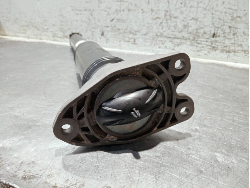 Recambio de amortiguador trasero derecho para bmw x1/ix1 u11 x1 sdrive 18i referencia OEM IAM 689634802 14941510 