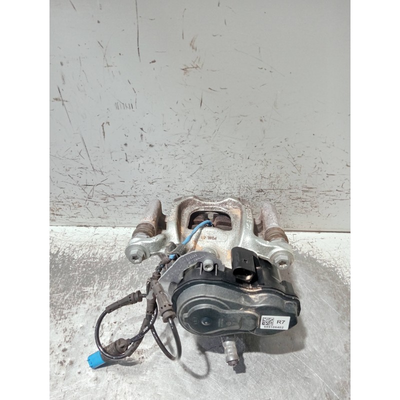 Recambio de pinza freno trasera derecha para bmw x1/ix1 u11 x1 sdrive 18i referencia OEM IAM 689106402  