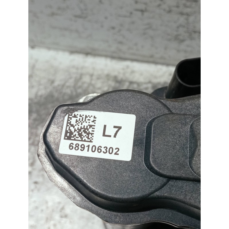 Recambio de pinza freno trasera izquierda para bmw x1/ix1 u11 x1 sdrive 18i referencia OEM IAM 689106302  