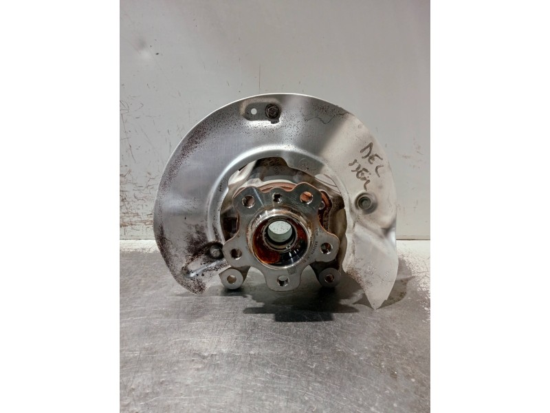 Recambio de mangueta delantera derecha para bmw x1/ix1 u11 x1 sdrive 18i referencia OEM IAM 689018082 20047911 