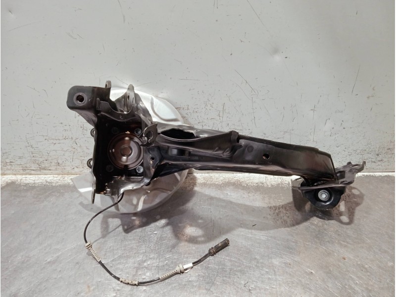 Recambio de mangueta trasera derecha para bmw x1/ix1 u11 x1 sdrive 18i referencia OEM IAM 6894210 14819014 