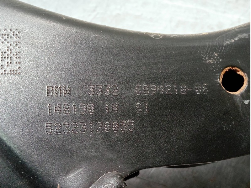 Recambio de mangueta trasera derecha para bmw x1/ix1 u11 x1 sdrive 18i referencia OEM IAM 6894210 14819014 