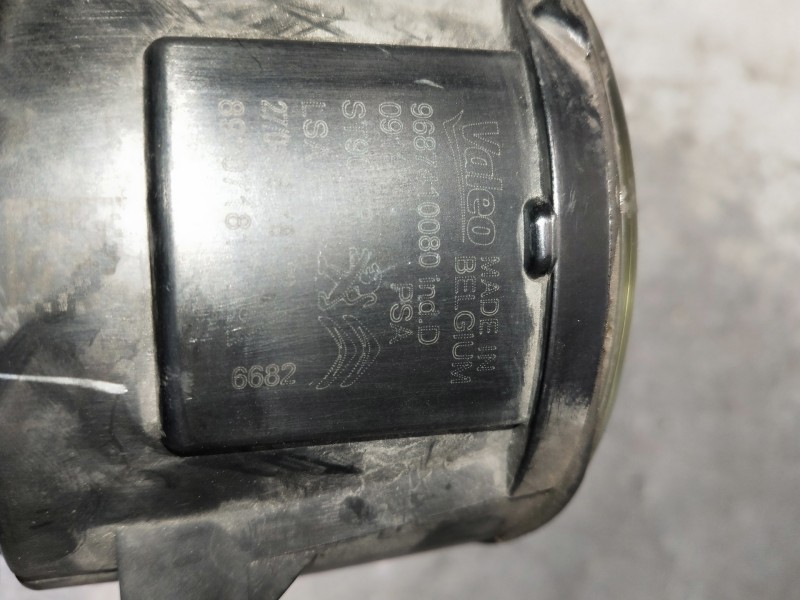 Recambio de faro antiniebla izquierdo para citroen c-elysée referencia OEM IAM 9687410080 89207181 