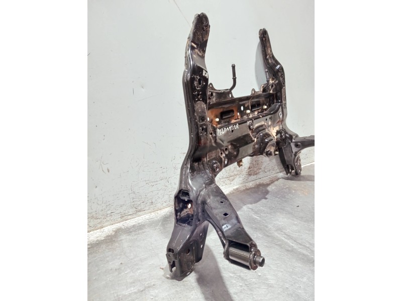 Recambio de puente delantero para bmw x1/ix1 u11 x1 sdrive 18i referencia OEM IAM 8836336  CUNA