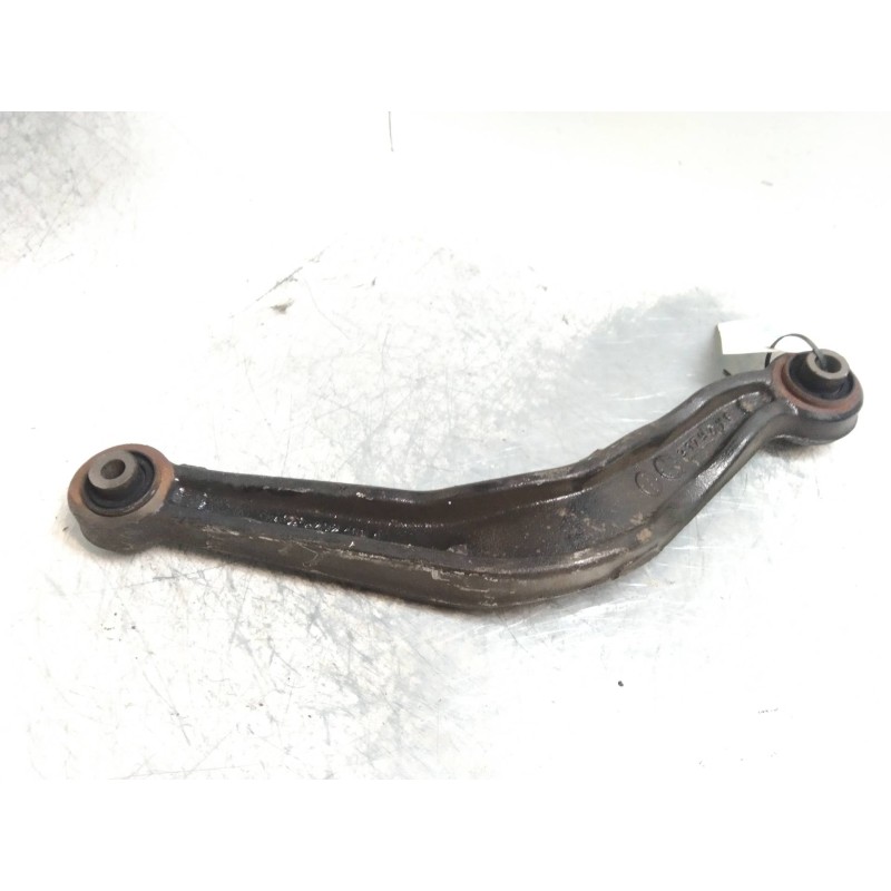 Recambio de brazo suspension superior trasero izquierdo para opel insignia berlina 2.0 16v cdti referencia OEM IAM   