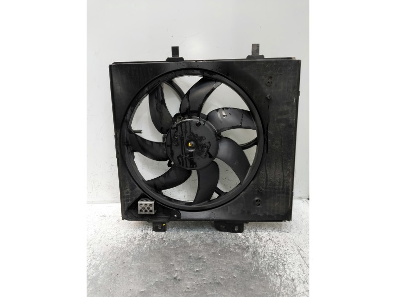 Recambio de electroventilador para citroen c-elysée referencia OEM IAM 9812028580 6120160015445 M159983