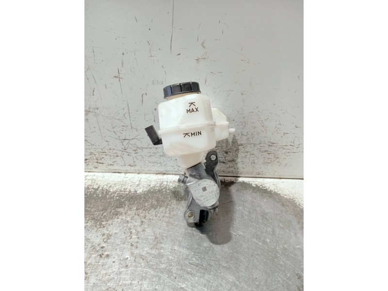 Recambio de bomba freno para audi a3 sportback (8ya) s-line referencia OEM IAM 02048644P7  